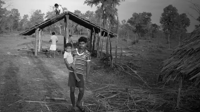 छत्तीसगढ़, आदिवासी, आंध्र प्रदेश, बेदखल, क़तार के आख़िरी