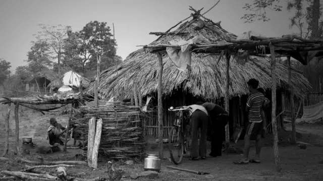छत्तीसगढ़, आदिवासी, आंध्र प्रदेश, बेदखल, क़तार के आख़िरी