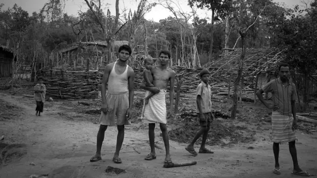 छत्तीसगढ़, आदिवासी, आंध्र प्रदेश, बेदखल, क़तार के आख़िरी