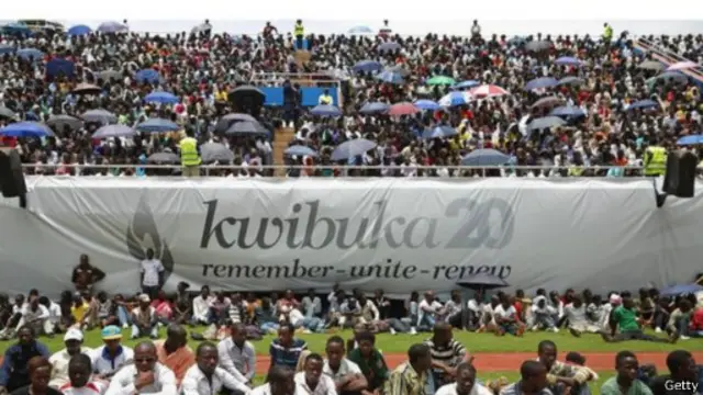 Abanyarwanda kuri Stade Amahoro mu kwibuka jenoside ku nshuro ya 20