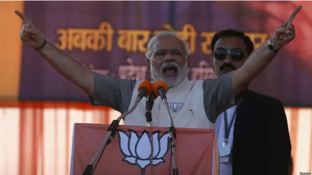 नरेंद्र मोदी