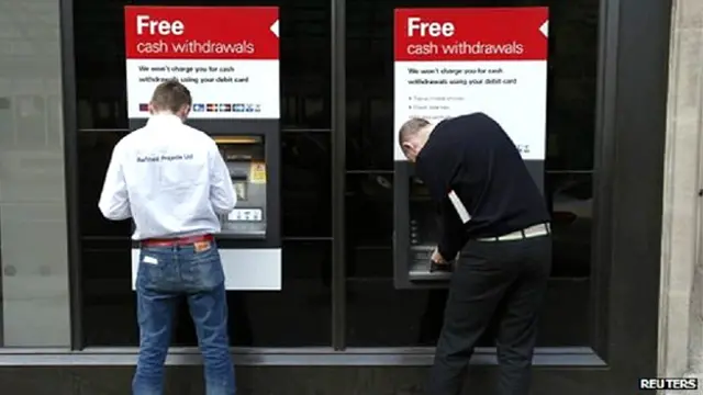 दुनिया भर में अधिकांश एटीएम विंडोज़ एक्सपी ऑपरेटिंग सिस्टम पर ही आधारित हैं.