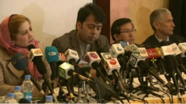 روزنامه هشت صبح نوشته که کمیسیون رسیدگی به شکایت های انتخاباتی تنها داور انتخابات است