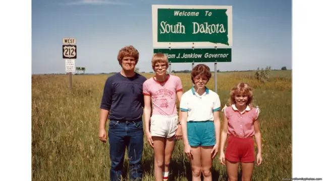 Exposição reúne fotos de família 'constrangedoras' (www.awkwardfamilyphotos.com)