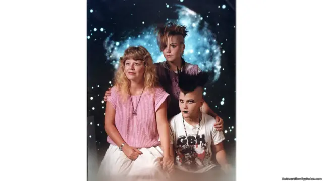 Exposição reúne fotos de família 'constrangedoras' (www.awkwardfamilyphotos.com)