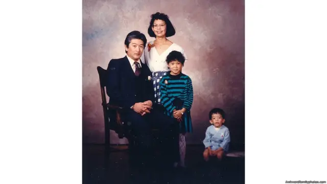 Exposição reúne fotos de família 'constrangedoras' (www.awkwardfamilyphotos.com)