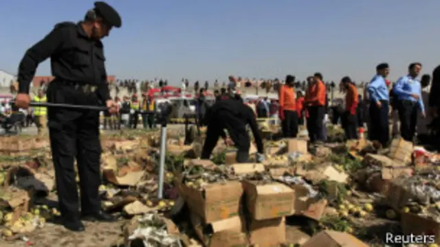 طالبان سے امن مذاکرات تذبذب کا شکار پاکستانی قوم کو مزید انتہاپسندی کی دلدل میں دھکیل سکتے ہیں: ڈاکٹر مہدی