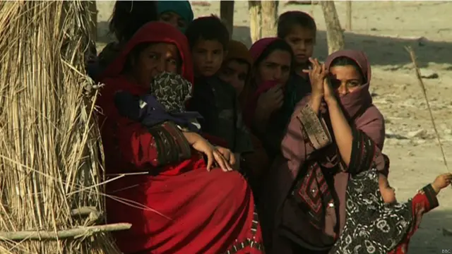 بلوچستان میں رواں سال فرنٹیئر کانسٹیبلری یعنی ایف سی کی ٹارگٹڈ کاروائیوں میں اضافہ ہوا ہے۔ ایف سی نے 100 دنوں میں 78 مبینہ علیحدگی پسندوں کو ہلاک کرنے کا دعویٰ کیا ہے۔ جب کہ اسی عرصے میں علیحدگی پسند تنظیموں نے بارہ اہم تنصیبات کو نشانہ بنایا اور ان حملوں میں سات ایف سی اہل کار ہلاک اور 41 زخمی ہوئے۔