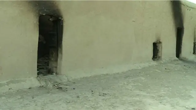 ملازئی گاؤں سے تقریبا پندرہ کلومیٹر دور کھوڑو گاؤں میں بھی سرچ آپریشن کیا گیا، گاؤں میں جلے ہوئے مکانات اور سامان کی باقیات موجود ہیں۔
