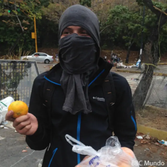 Guarimbero con mandarinas