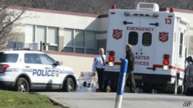 بعض الإصابات خطيرة لكنها لا تهدد المصابين في حياتهم. 