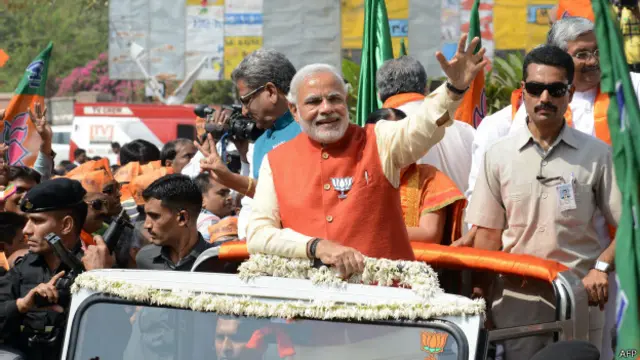 नरेंद्र मोदी