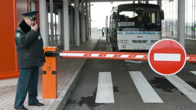 Пропускной пункт на границе Украины с Россией