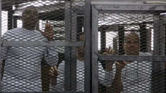 الصحفيون ينفون التهم الموجهة إليهم ويرون أنها "منافية للعقل".