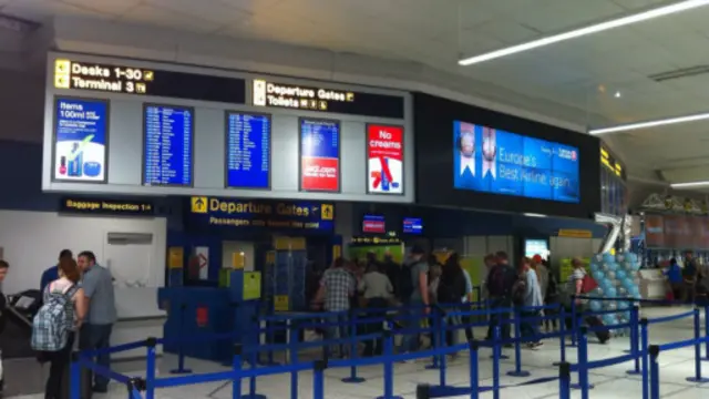 曼彻斯特机场登机口