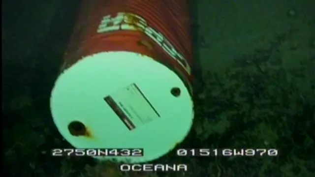 Barril en el fondo del mar Foto: Oceana Europa