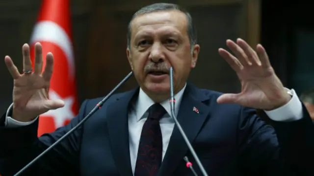 منتقدو أردوغان يقولون إن هدف مسعاه هو إحكام قبضته على أجهزة الدولة.