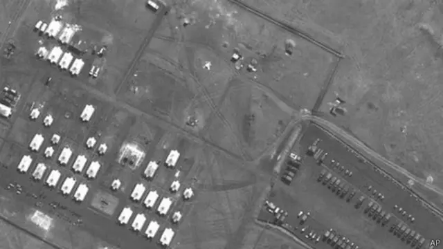 Hình chụp một đơn vị pháo binh của Nga đóng ở căn cứ quân sự gần Nonocherkassk, phía nam nước Nga