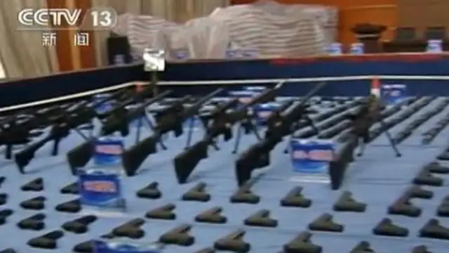 貴陽警方繳獲的槍支