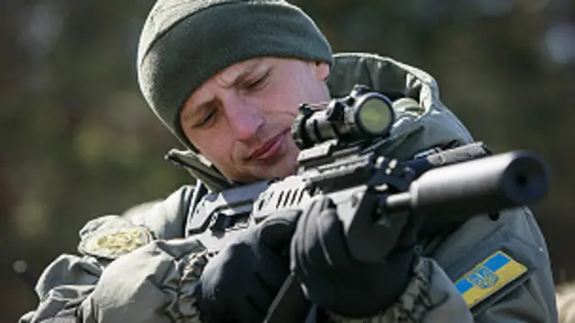 යුක්රේන හමුදා සොල්දාදුවෙක් 