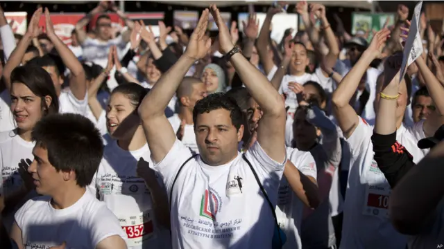 مینه والو تر سیالۍ مخکې تمرینونه وکړل. 