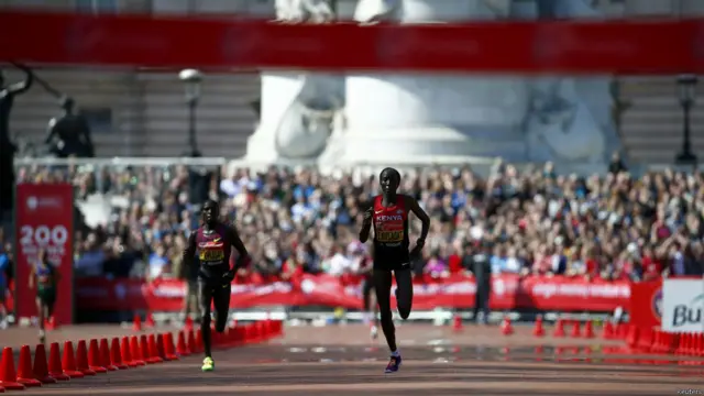 肯尼亚女选手基拉加特赢得女子冠军。