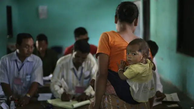 असम में बिहू की त्यौरियां