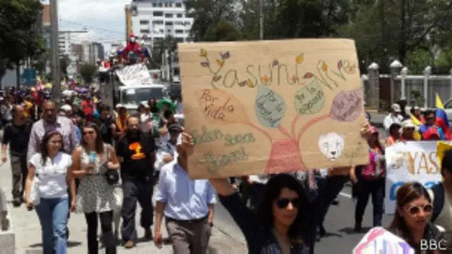 marcha por el Parque Yasuní.