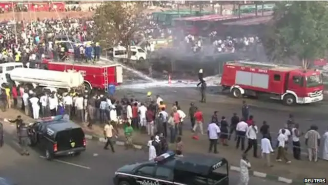 دھماکہ اس وقت ہوا جب لوگ صبح کام پر جانے کے لیے گھروں سے نکلے تھے