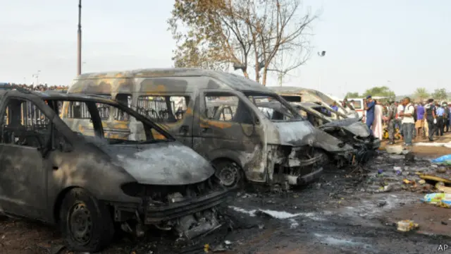 Автобусы, уничтоженные взрывом