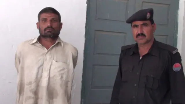 تم إلقاء القبض محمد عارف علي عندما أبلغ الجيران عن انبعاث رائحة لحم متعفن من منزله