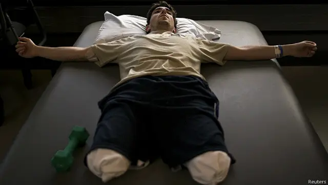 इसी व्यक्ति पर आधारित फ़ोटो फ़ीचर के लिए ' न्यू यार्क टाइम्स' के जोश पानर को फ़ोटोग्राफ़ी श्रेणी का पुलित्ज़र सम्मान मिला 