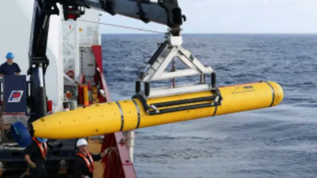 submarino robótico bluefin 21