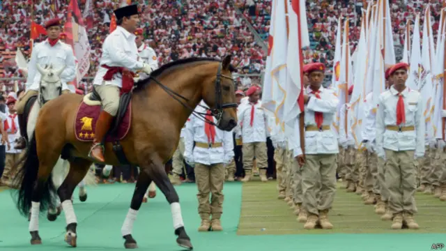 Prabowo Subianto dalam kampanye Partai Gerindra.