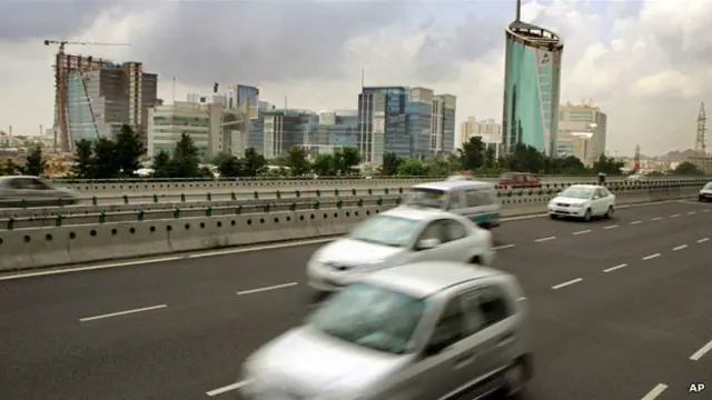 गुड़गांव डीएलएफ़ बिल्डिंग