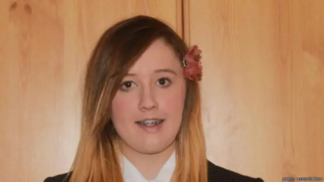 ریبیکا اب ’بلوئنگ‘ کے شکار بچوں کی مدد کرنے والے اداروں کی ’یوتھ ایمبسڈر‘ ہیں