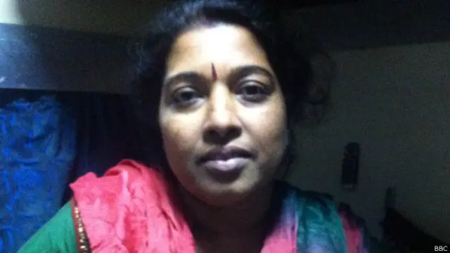 विवेक एक्सप्रेस में महिला यात्री