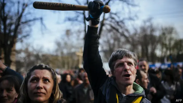 ناټو پرېکړه کړې ده، چې د اوکرایین پر ختیځو پولو پر اوکرایین د روسیې د یرغل په غبرګون کې خپل پوځي حضور پیاوړی کړي.