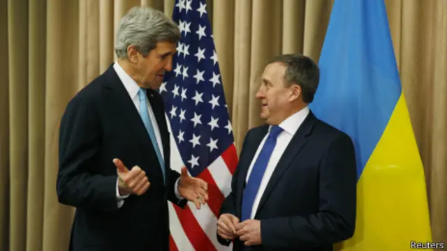 John Kerry e Andrii Deshchytsia
