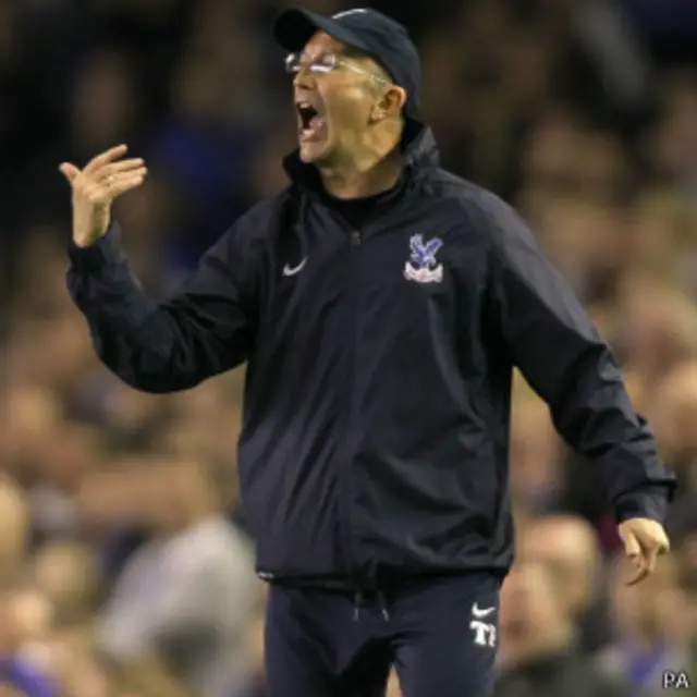 نتایج فوق‌العاده تونی پولیس با کریستال پالاس او را کاندید بهترین مربی فصل کرده است