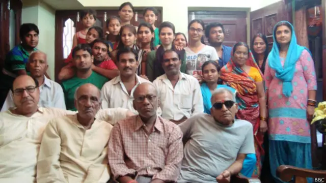 خاندان کے 50 خواتین اور 65 مرد ووٹ ڈالنے کا حق رکھتے ہیں