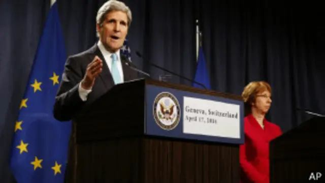 امریکی وزیرِ خارجہ جان کیری کا کہنا تھا کہ اب وقت آ گیا ہے کہ الفاظ اعمال میں تبدیل ہوں