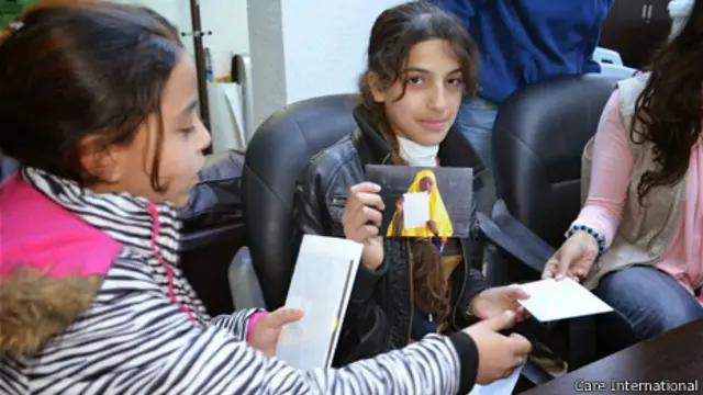 Crianças sírias agora responde as cartas de refugiados somalis