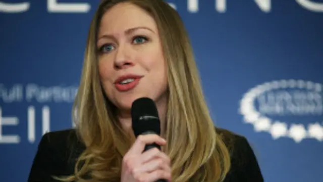 سابق امریکی صدر بل کلنٹن کی بیٹی چیلسی کلنٹن کی شادی یکم اگست سنہ 2010 کو ان کے بوائے فرینڈ مارک میزونسکی سے انجام پائی تھی