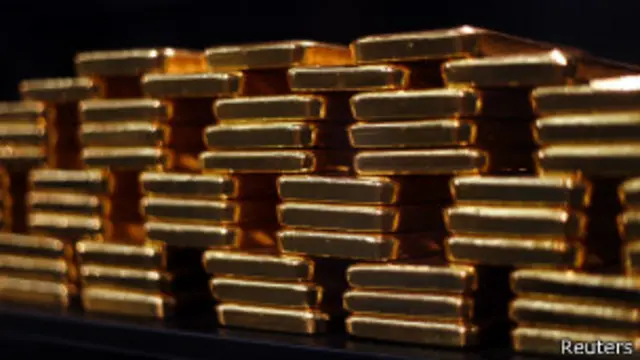 Emas batangan, Reuters