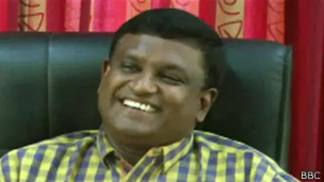 ප්රහාරය අවස්ථාවේ තම අත තිබුනේ සෙල්ලම් පිස්තෝලයක් බවයි හම්බන්තොට නගරාධිපති එරාජ් ප්රනාන්දු පවසන්නේ.