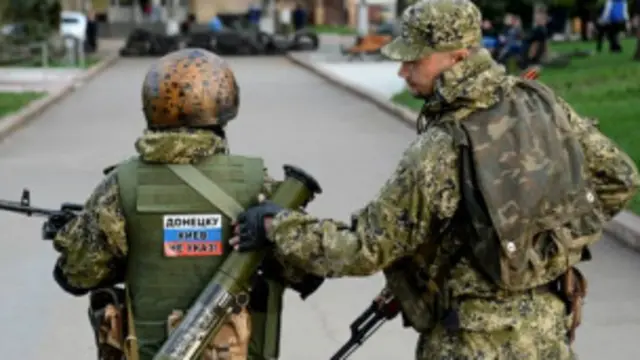 Hombres armados prorrusos