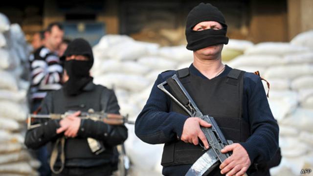 Боевики удерживают административные здания в 10 городах юго-востока Украины
