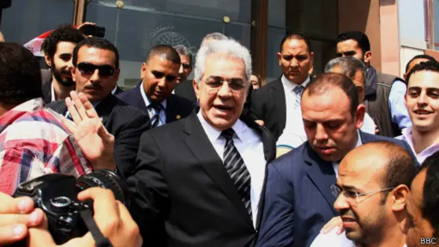 تقدم صباحي بأوراقه قبل يوم واحد من انتهاء المهلة التي حددتها لجنة الانتخابات الرئاسية