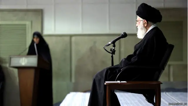 آقای خامنهای به مناسبت روز زن در جمع شماری از زنان ایرانی صحبت کرده است
